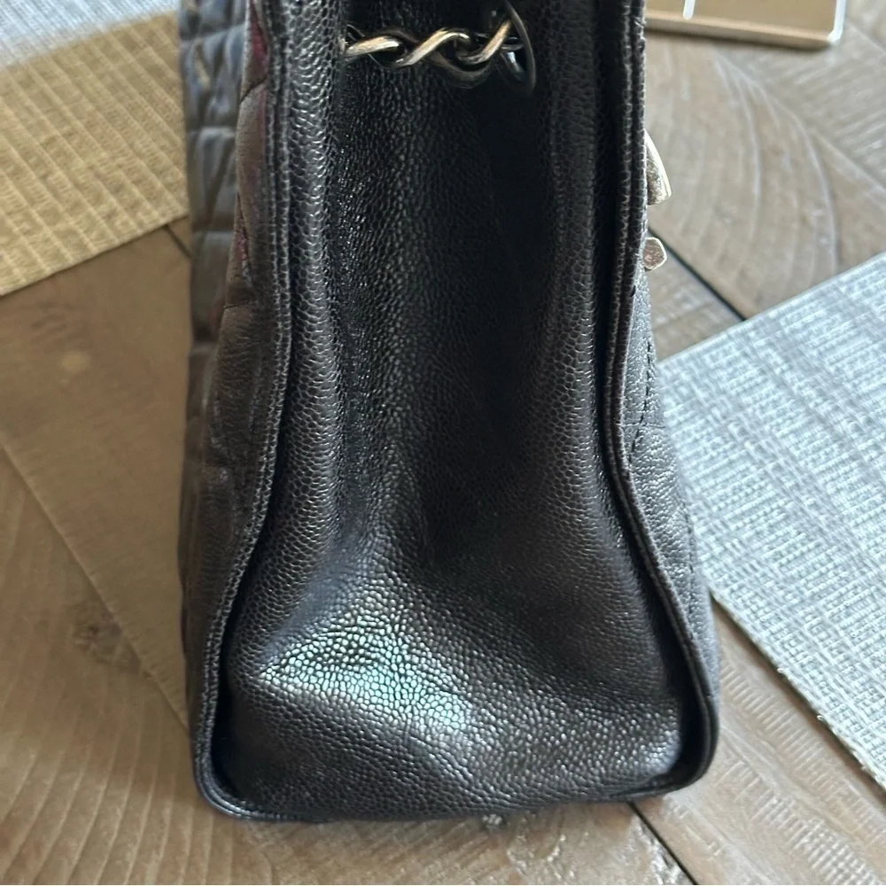 🔥VERY RARE CHANEL 31 Rue CAMBON Glazed Caviar Tote Bag/GUARANTEED AUTHENTIC 🔥 - Picture 13 of 16